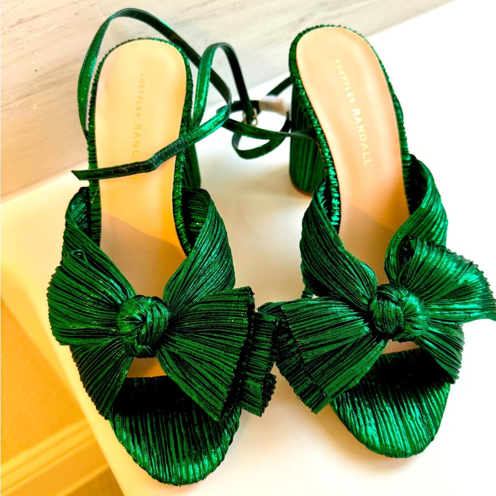 Loeffler Randall Camellia Pleated Bow Heel - Size 9